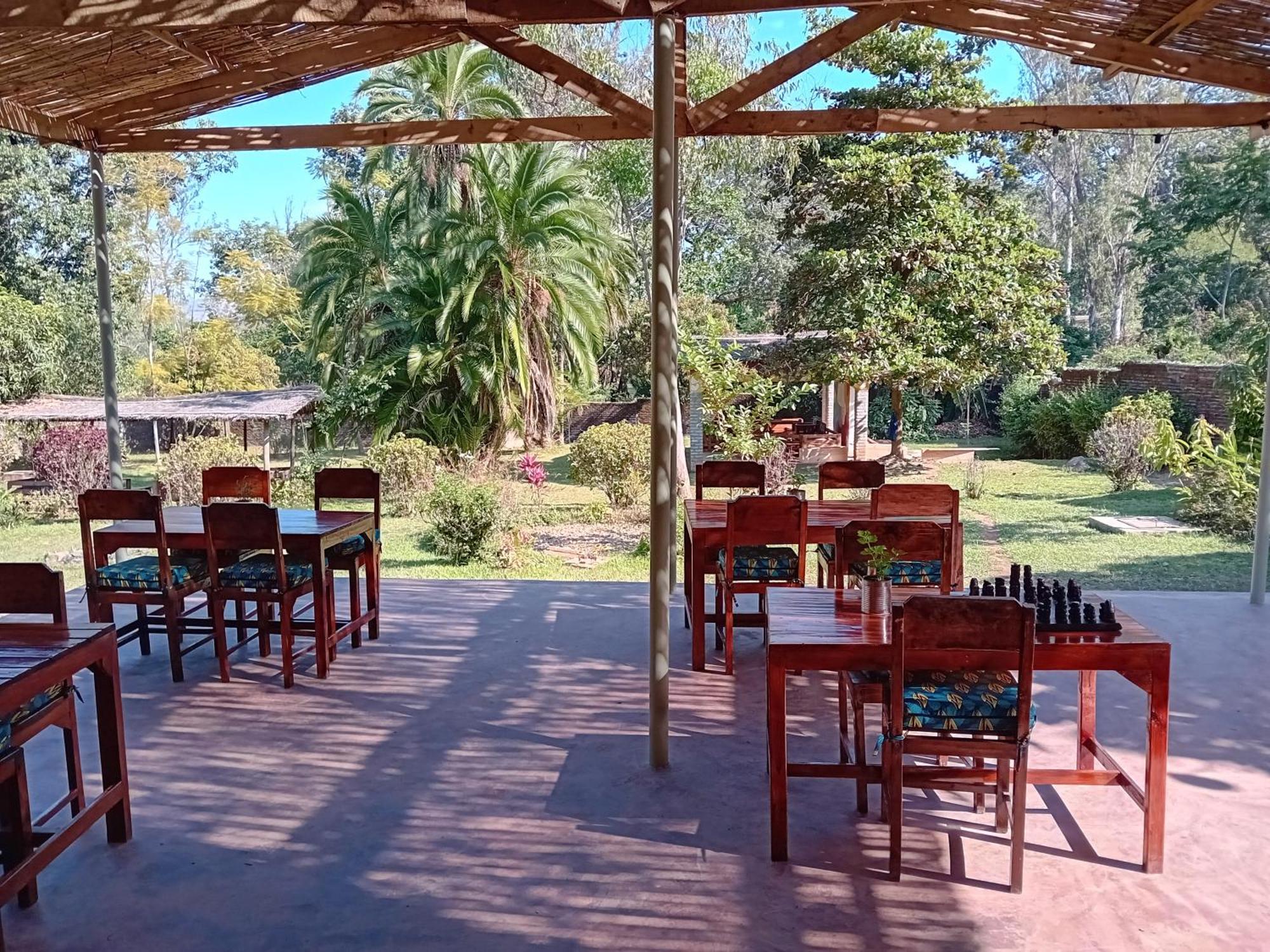 Blend Lodge And Kitchen - Pakachere Zomba Exterior photo